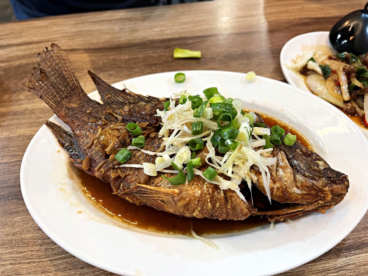 馥鼎手作料理 | 百元真材實料台式熱炒舒適內用空間 | 高雄六合路美食 - 第7張圖 馥鼎手作料理 | 百元真材實料台式熱炒舒適內用空間 | 高雄六合路美食