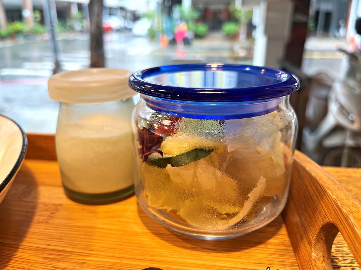 一日之初 高雄用心早午餐店 | 招牌帕尼尼 x大份量拼盤 | 高雄早午餐推薦