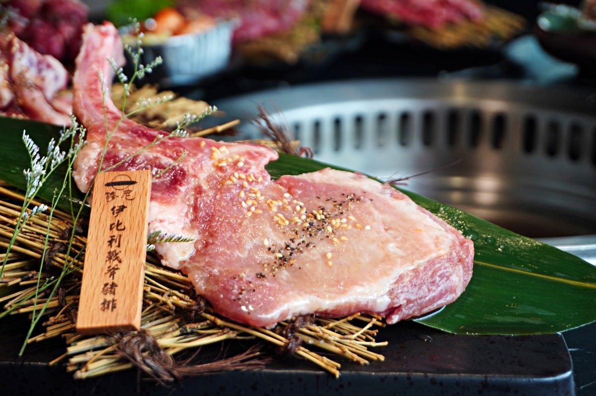 一修尼 和牛炭火燒肉 | 全桃園最強厚切牛舌 | 巧克力和牛 | 伊比利豬戰斧 | 桃園燒肉店推薦 - 第37張圖 一修尼 和牛炭火燒肉 | 全桃園最強厚切牛舌 | 巧克力和牛 | 伊比利豬戰斧 | 桃園燒肉店推薦