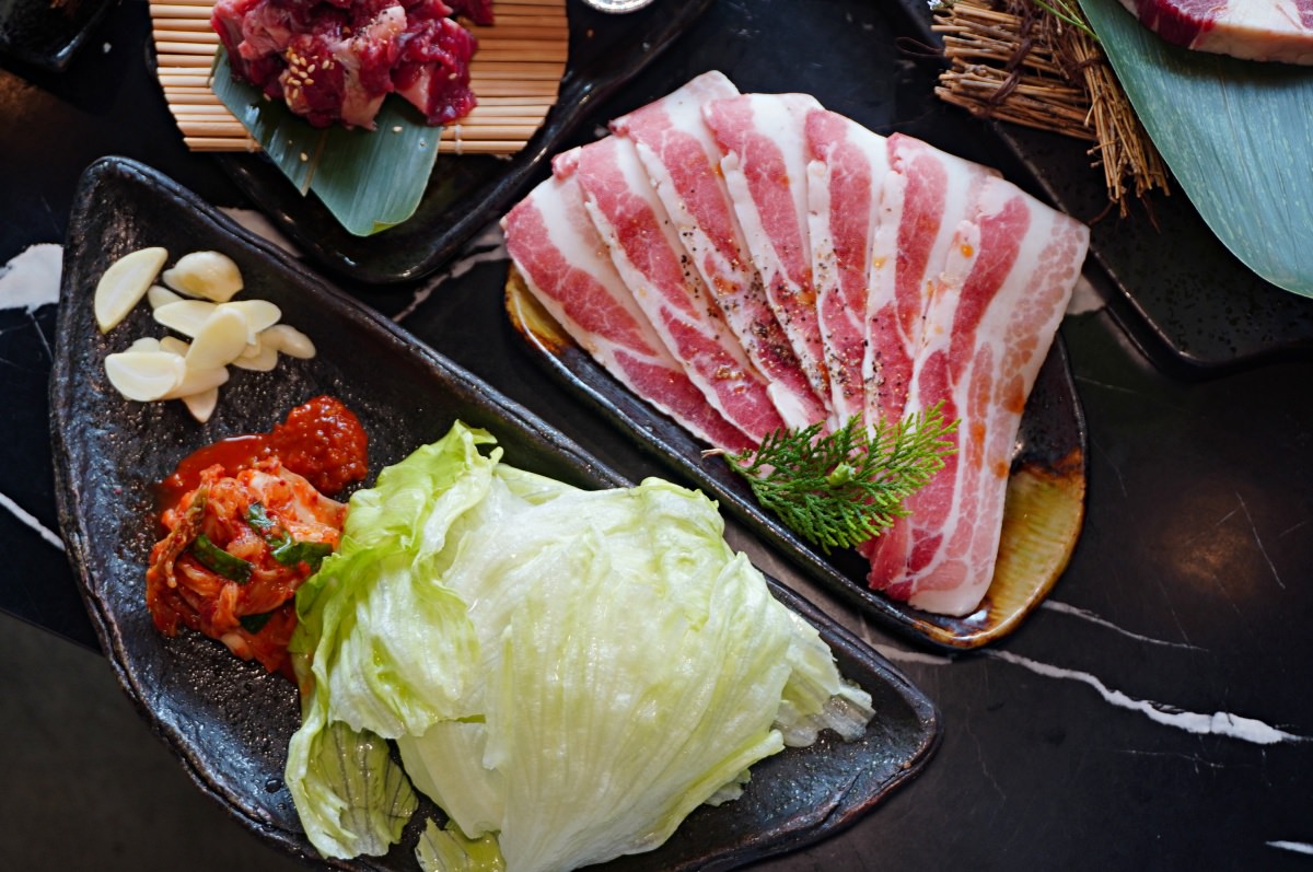 一修尼 和牛炭火燒肉 | 全桃園最強厚切牛舌 | 巧克力和牛 | 伊比利豬戰斧 | 桃園燒肉店推薦 - 第23張圖 一修尼 和牛炭火燒肉 | 全桃園最強厚切牛舌 | 巧克力和牛 | 伊比利豬戰斧 | 桃園燒肉店推薦