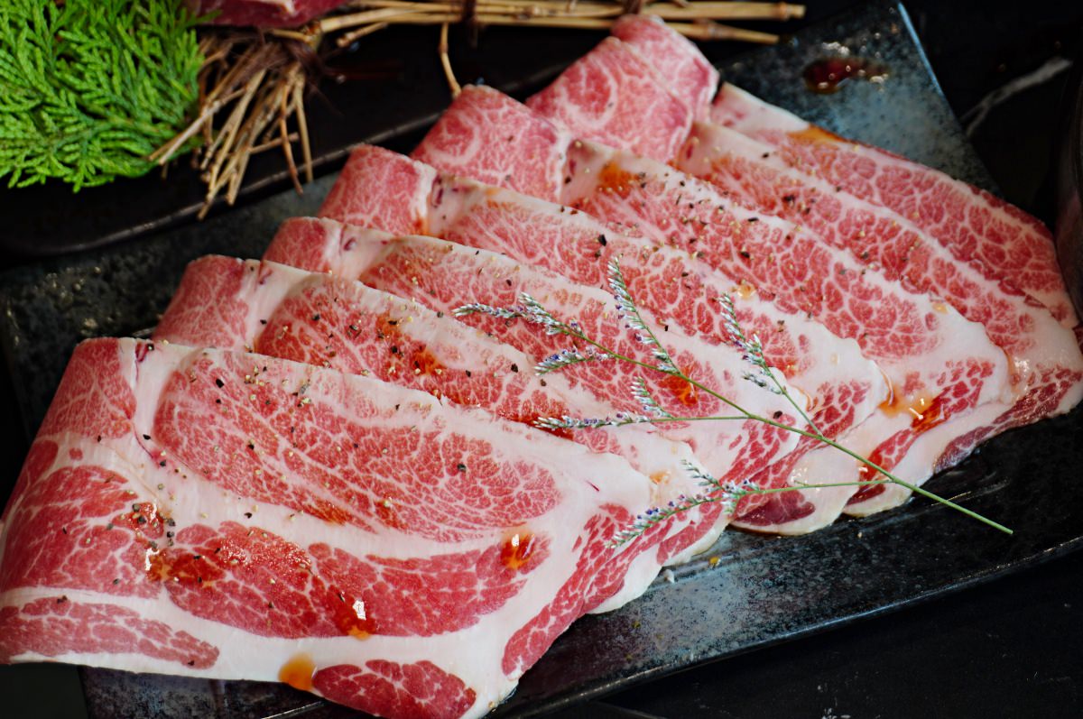 一修尼 和牛炭火燒肉 | 全桃園最強厚切牛舌 | 巧克力和牛 | 伊比利豬戰斧 | 桃園燒肉店推薦 - 第24張圖 一修尼 和牛炭火燒肉 | 全桃園最強厚切牛舌 | 巧克力和牛 | 伊比利豬戰斧 | 桃園燒肉店推薦