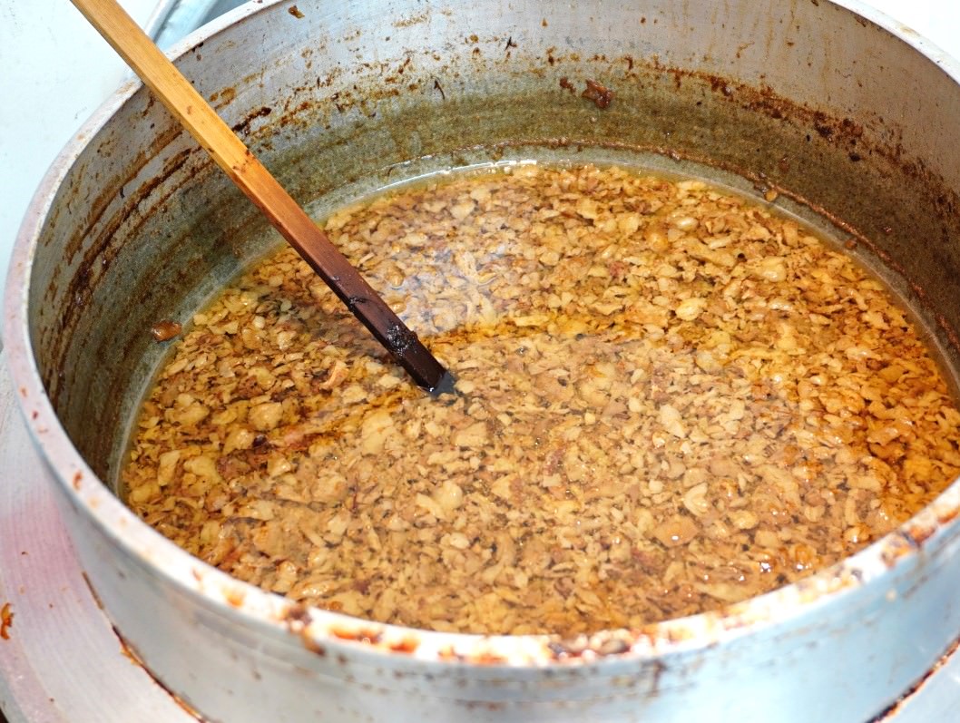 阿蓮牛肉湯 台南公園店 | 開到凌晨12點 | 免費牛肉燥飯吃到飽 | 台南牛肉湯推薦