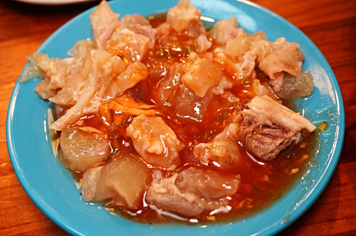 阿蓮牛肉湯 台南公園店 | 開到凌晨12點 | 免費牛肉燥飯吃到飽 | 台南牛肉湯推薦 - 第20張圖 阿蓮牛肉湯 台南公園店 | 開到凌晨12點 | 免費牛肉燥飯吃到飽 | 台南牛肉湯推薦