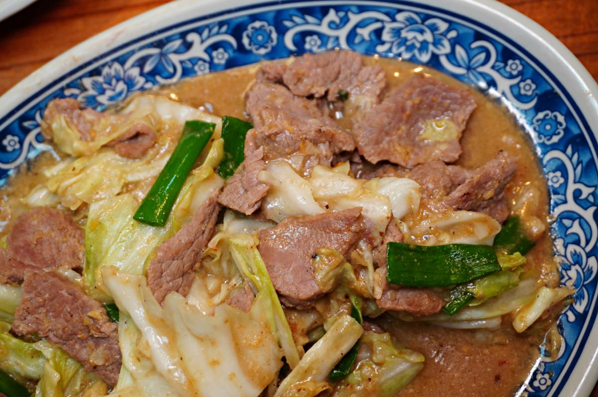 阿蓮牛肉湯 台南公園店 | 開到凌晨12點 | 免費牛肉燥飯吃到飽 | 台南牛肉湯推薦 - 第23張圖 阿蓮牛肉湯 台南公園店 | 開到凌晨12點 | 免費牛肉燥飯吃到飽 | 台南牛肉湯推薦
