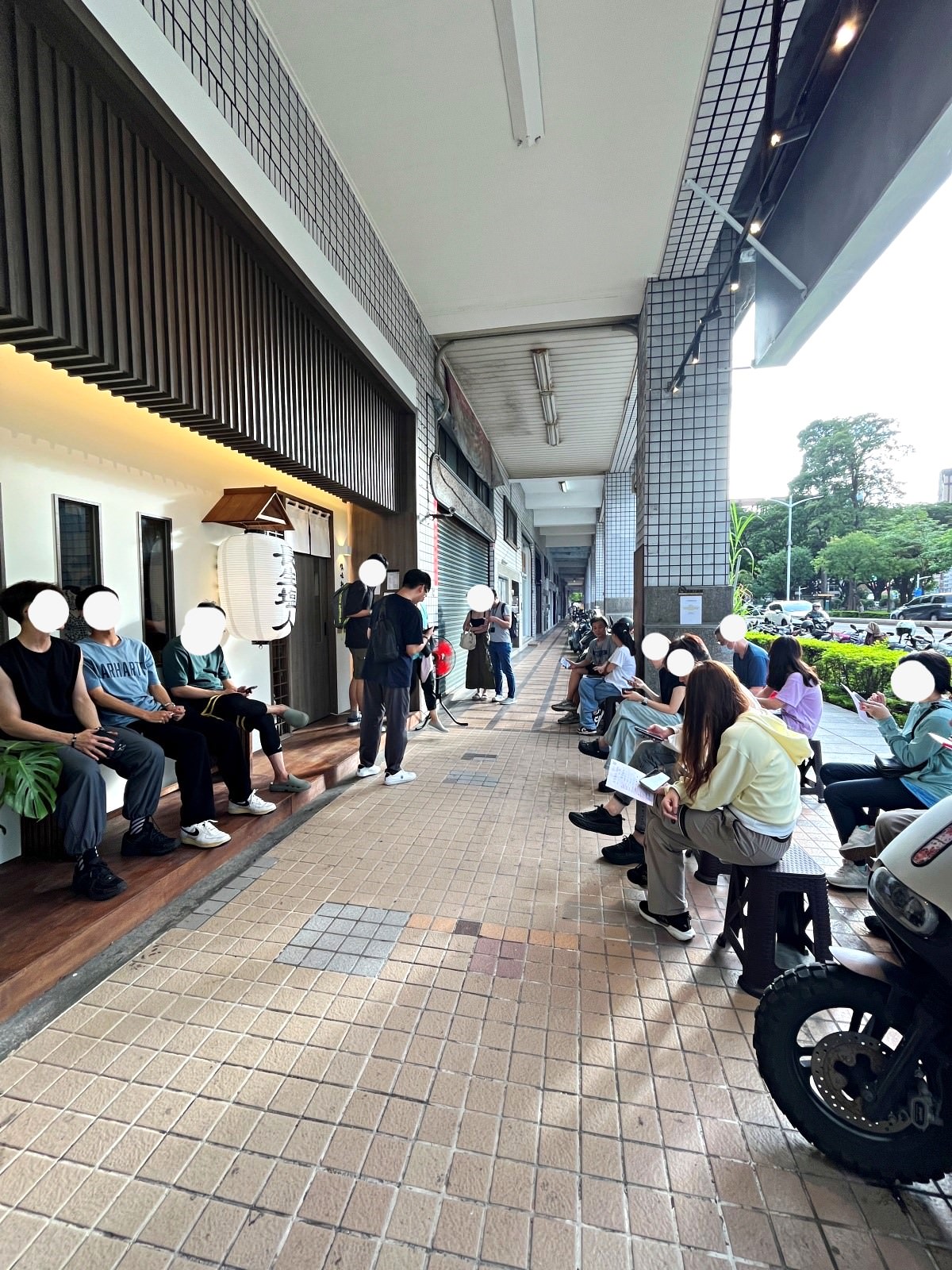 長生塩人 | 高雄五福店 -來自民生社區開到宵夜時段一字頭拉麵 | 長生塩人菜單 - 第2張圖 長生塩人 | 高雄五福店 -來自民生社區開到宵夜時段一字頭拉麵 | 長生塩人菜單