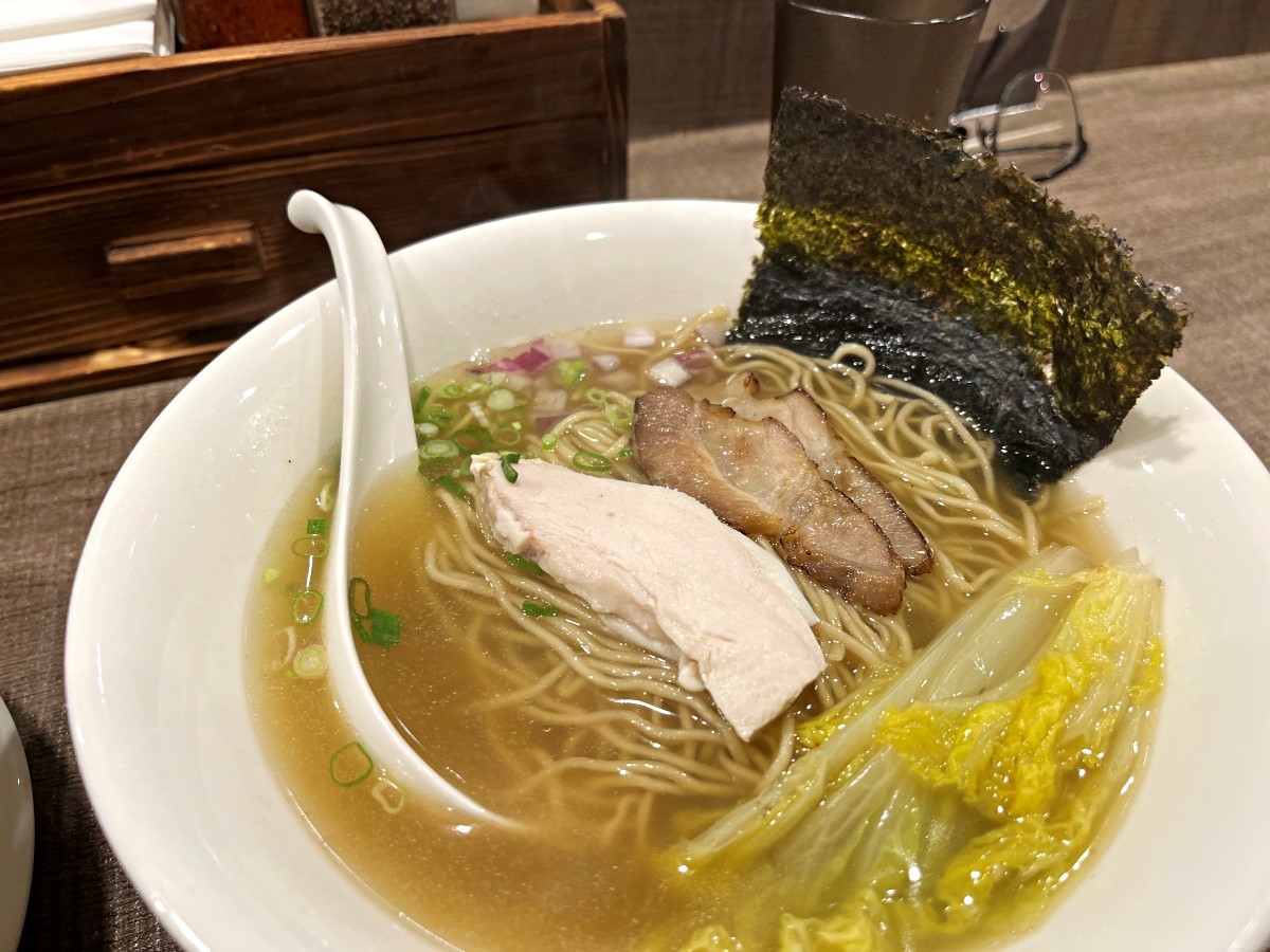 長生塩人 | 高雄五福店 -來自民生社區開到宵夜時段一字頭拉麵 | 長生塩人菜單 - 第16張圖 長生塩人 | 高雄五福店 -來自民生社區開到宵夜時段一字頭拉麵 | 長生塩人菜單