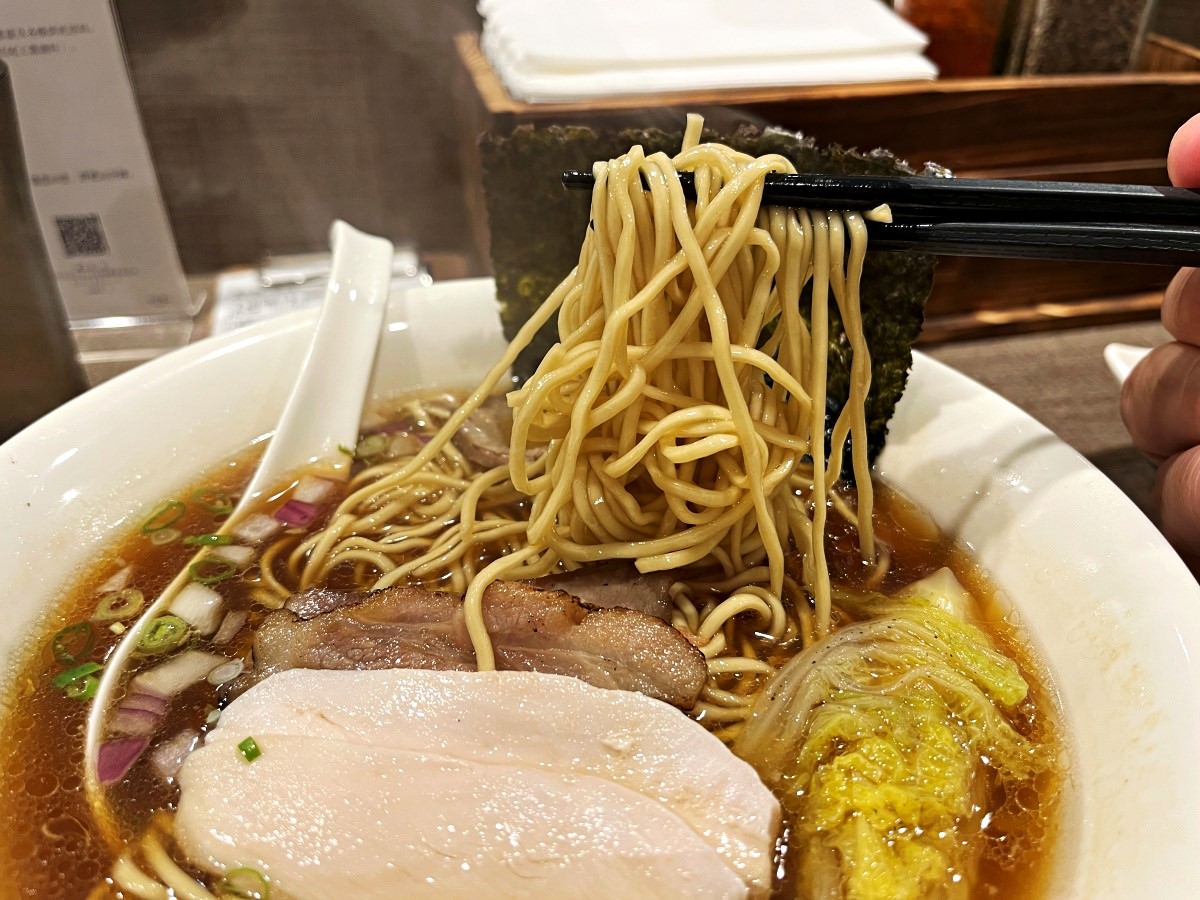 長生塩人 | 高雄五福店 -來自民生社區開到宵夜時段一字頭拉麵 | 長生塩人菜單 - 第14張圖 長生塩人 | 高雄五福店 -來自民生社區開到宵夜時段一字頭拉麵 | 長生塩人菜單