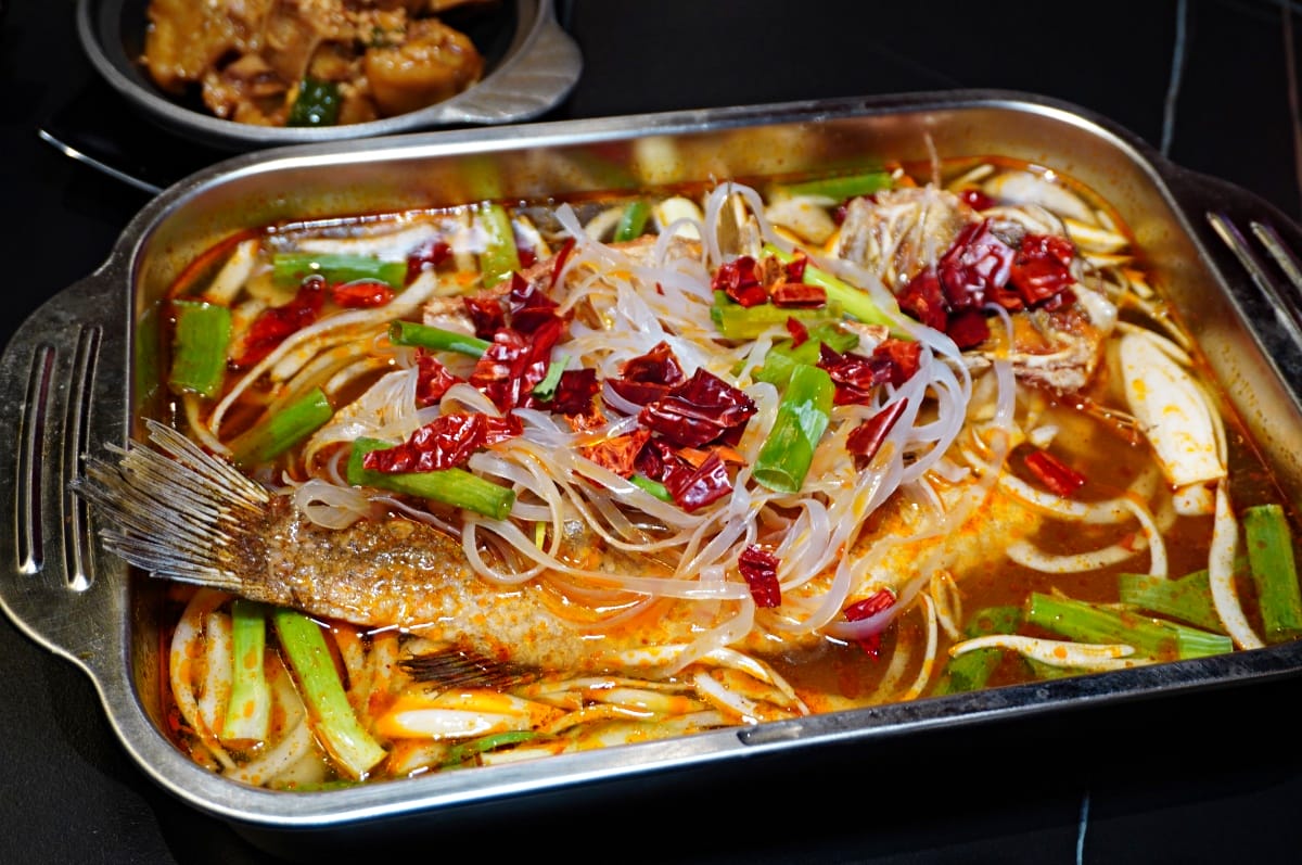 [高雄] 開串- 麻辣烤魚乾鍋串燒吃到飽 | 還有厲害的熱炒料理 | 高雄美食 | 三民區美食