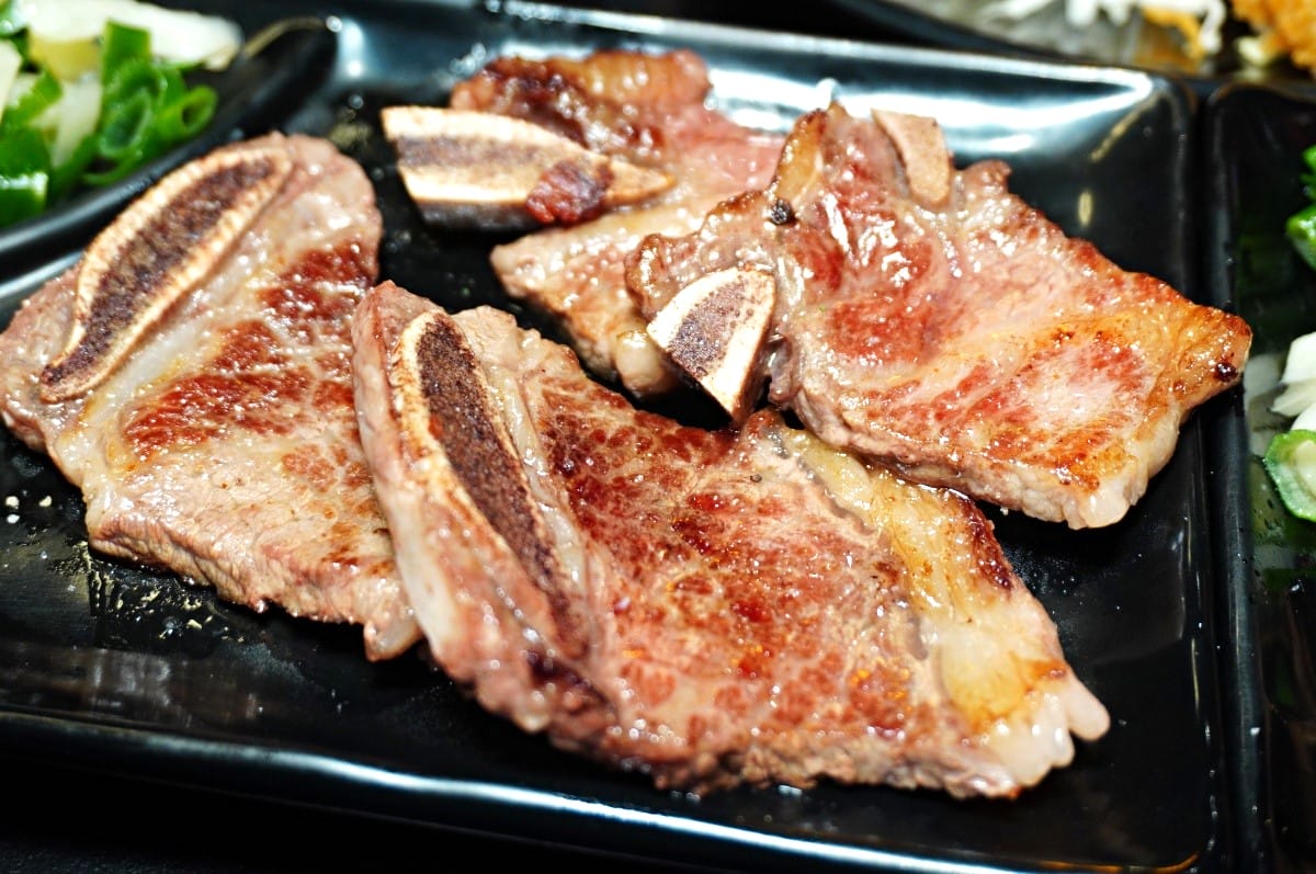 [高雄] 開串- 麻辣烤魚乾鍋串燒吃到飽 | 還有厲害的熱炒料理 | 高雄美食 | 三民區美食