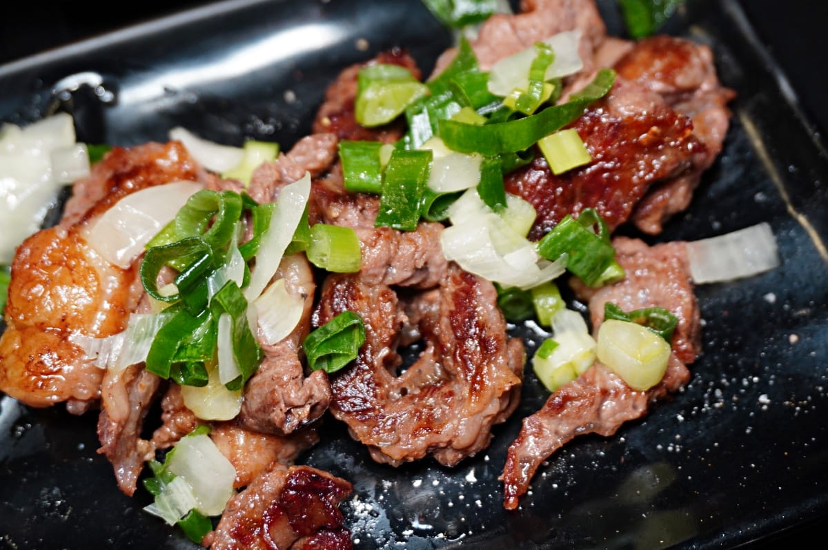 [高雄] 開串- 麻辣烤魚乾鍋串燒吃到飽 | 還有厲害的熱炒料理 | 高雄美食 | 三民區美食