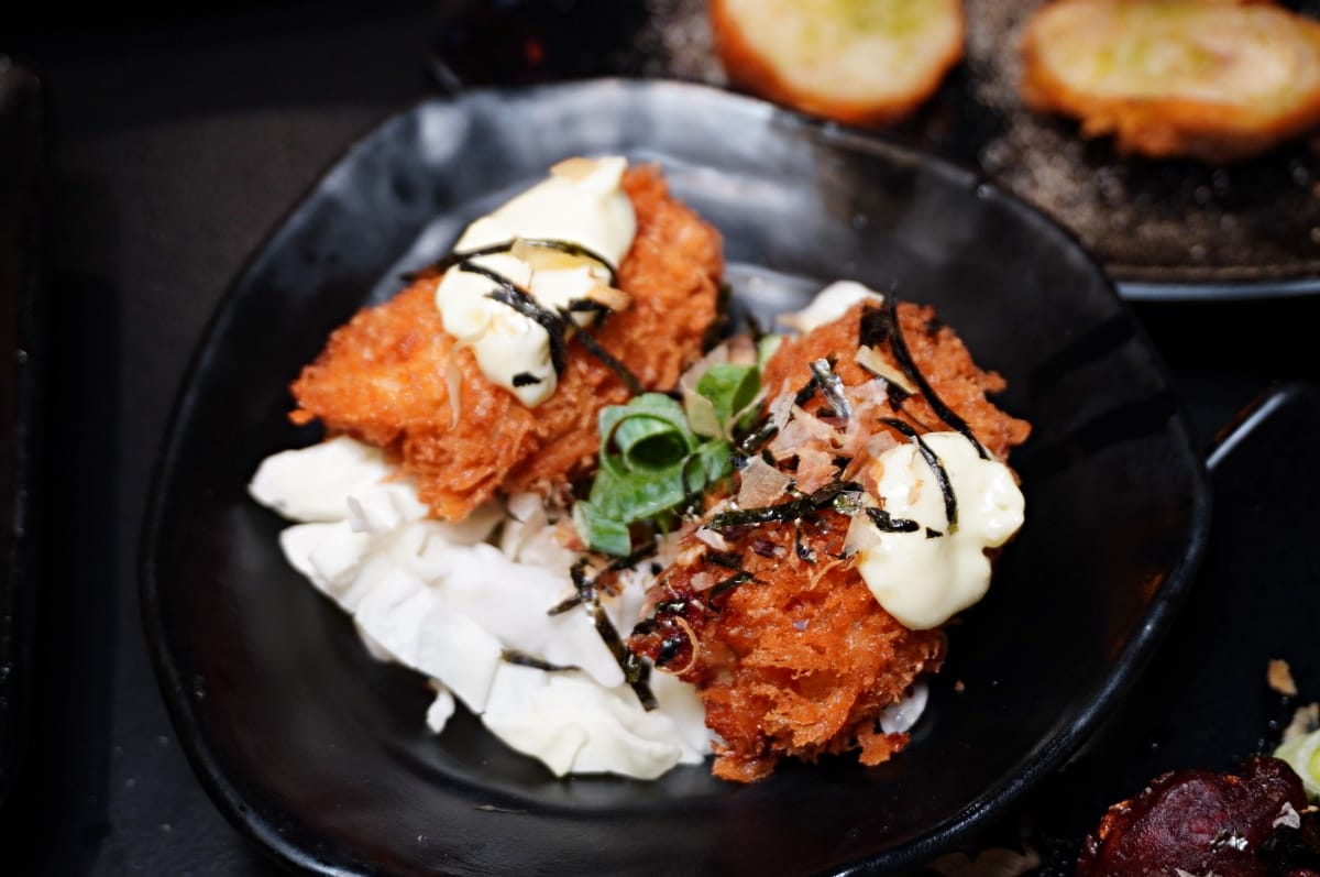 [高雄] 開串- 麻辣烤魚乾鍋串燒吃到飽 | 還有厲害的熱炒料理 | 高雄美食 | 三民區美食