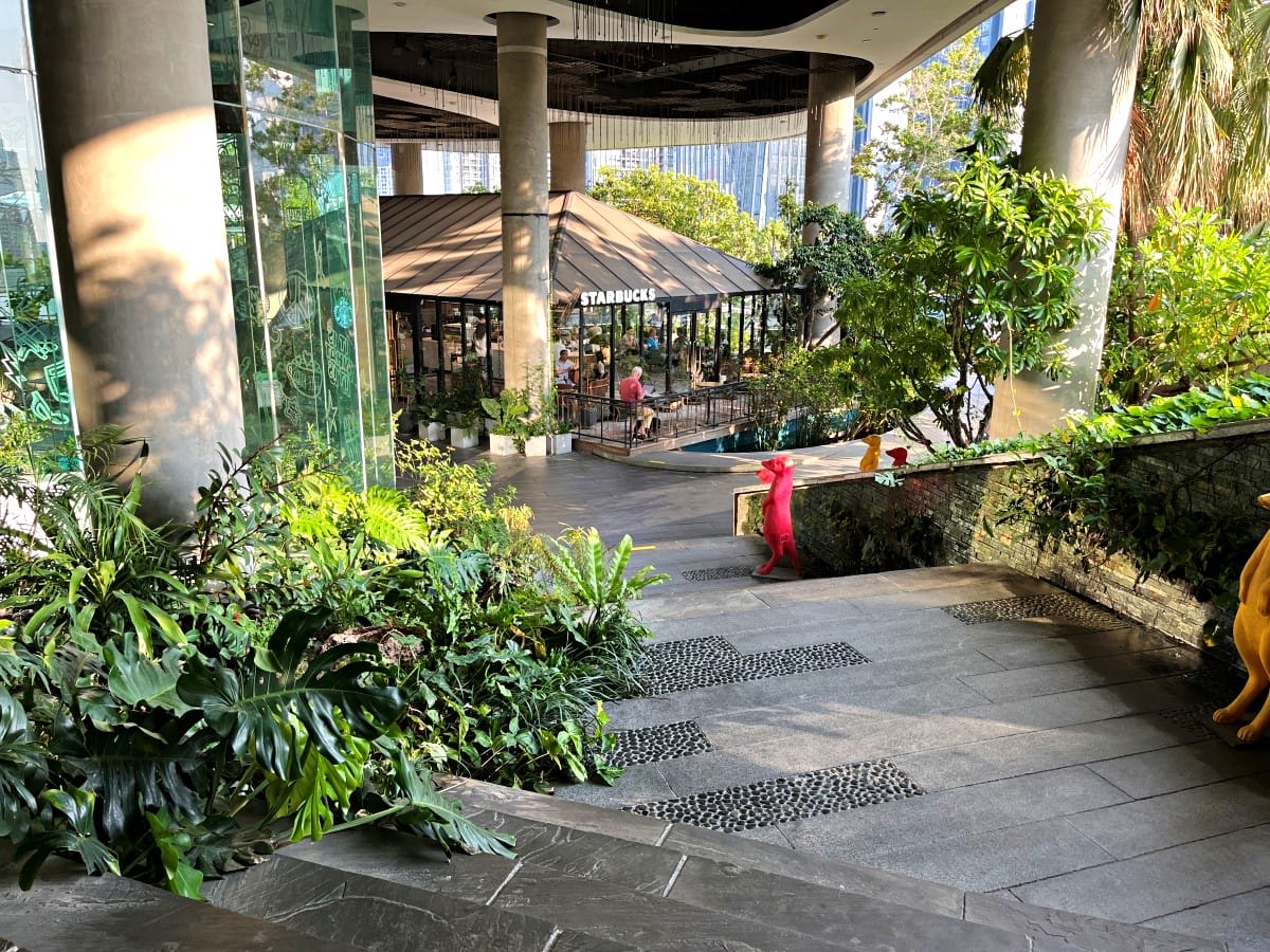 曼谷空中花園星巴克 x 空中陽臺 % Arabica 咖啡一次滿足 | EmQuartier 曼谷 | 一天都逛不完的百貨特區 - 第1張圖 曼谷空中花園星巴克 x 空中陽臺 % Arabica 咖啡一次滿足 | EmQuartier 曼谷 | 一天都逛不完的百貨特區