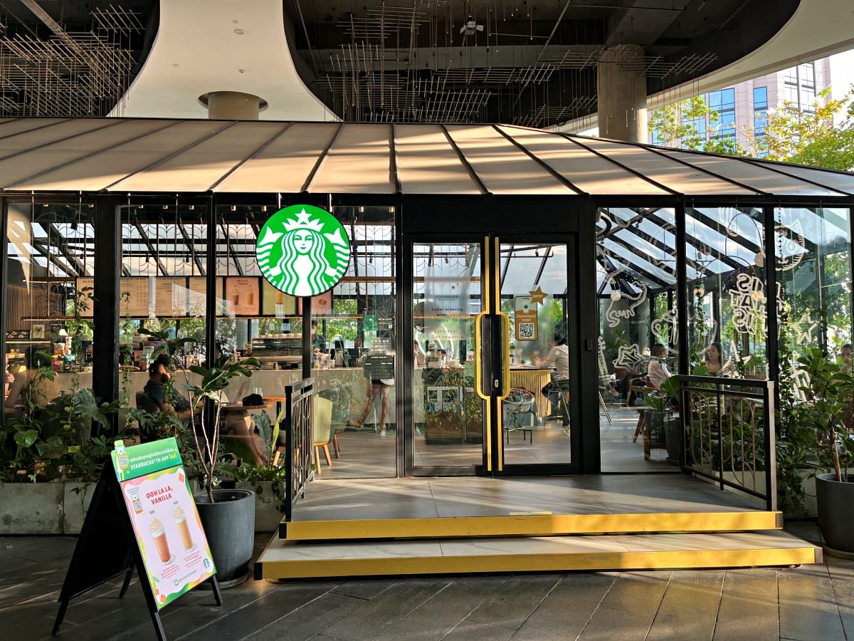 曼谷空中花園星巴克 x 空中陽臺 % Arabica 咖啡一次滿足 | EmQuartier 曼谷 | 一天都逛不完的百貨特區 - 第5張圖 曼谷空中花園星巴克 x 空中陽臺 % Arabica 咖啡一次滿足 | EmQuartier 曼谷 | 一天都逛不完的百貨特區