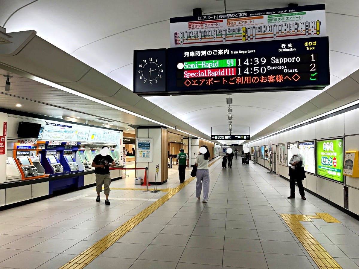 JR北海道 札幌新千歲機場 快速Airport號 | 札幌機場交通推薦 | 尖峰10分鐘一班車 | 指定席USeat
