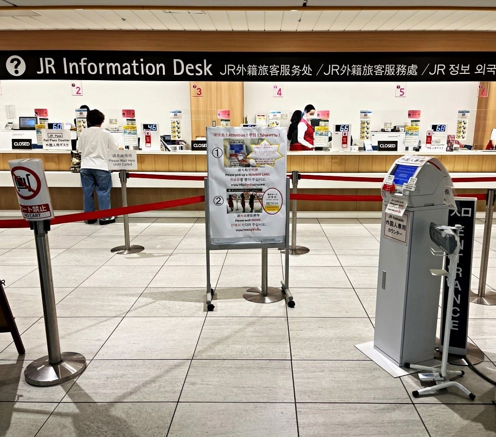 JR北海道 札幌新千歲機場 快速Airport號 | 札幌機場交通推薦 | 尖峰10分鐘一班車 | 指定席USeat