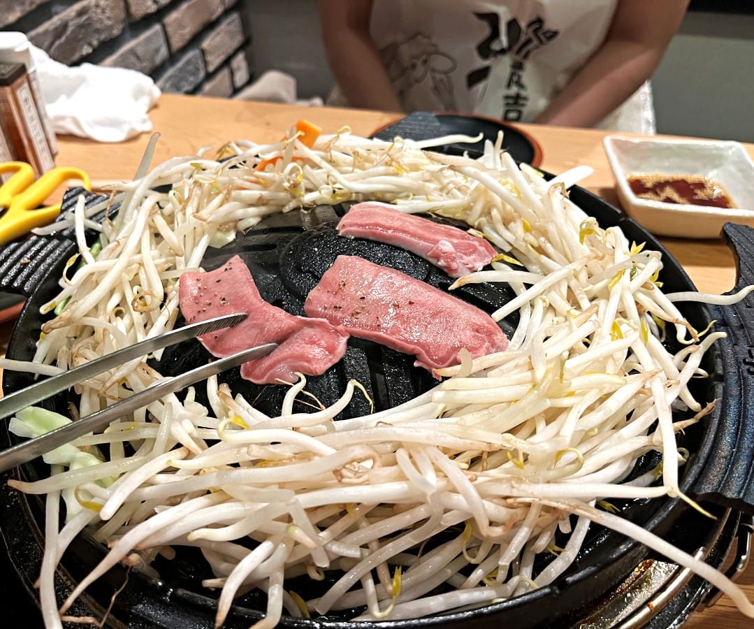 北海道羊肉燒烤 Hitsujiya 旭川成吉思汗 | 旭川在地小店北海道必吃的成吉思汗烤肉 | 成吉思汗烤肉推薦 - 第20張圖 北海道羊肉燒烤 Hitsujiya 旭川成吉思汗 | 旭川在地小店北海道必吃的成吉思汗烤肉 | 成吉思汗烤肉推薦