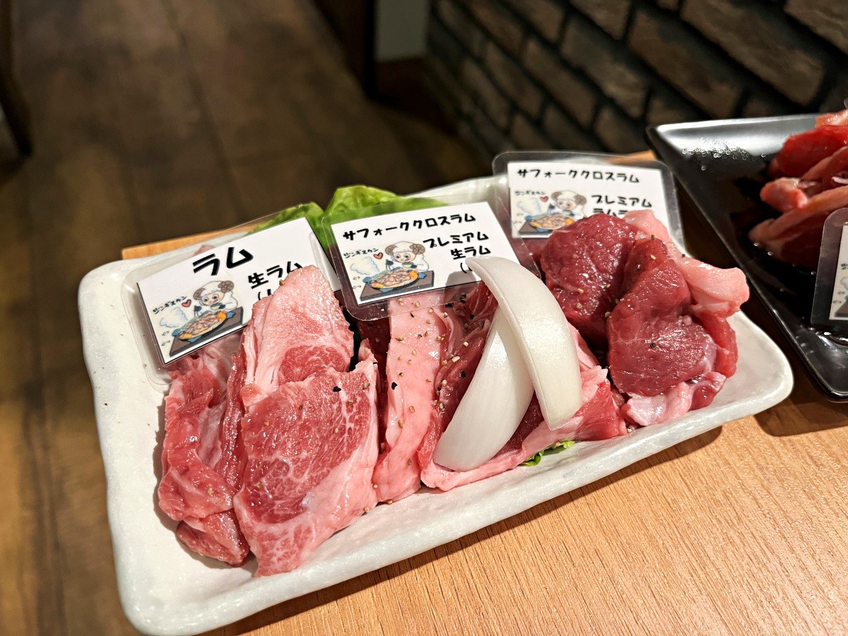 [遊記] 旭川Hitsujiya-吃錯間但好吃的羊肉燒烤XD