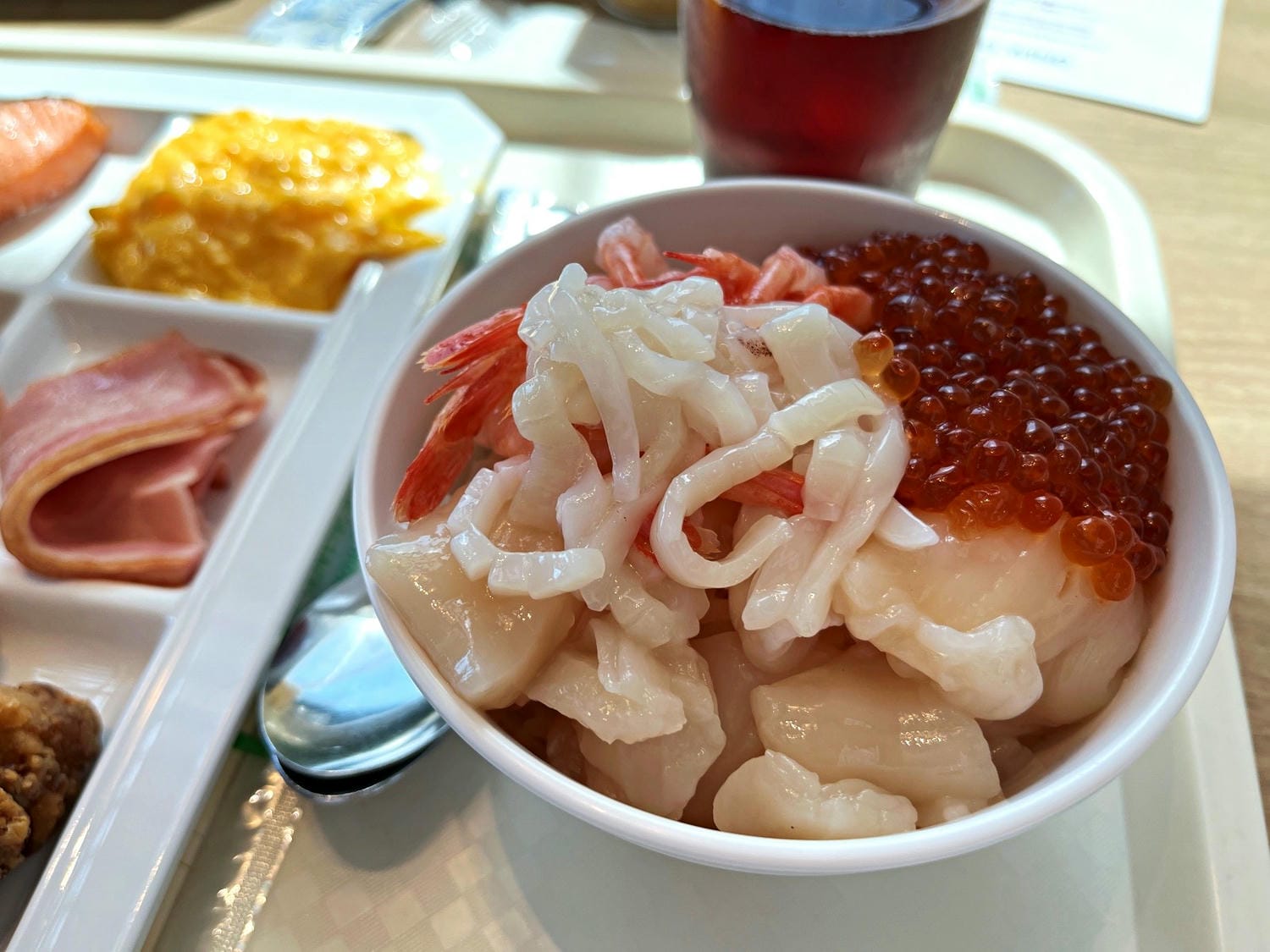 北海道旭川住宿 Hotel Wing International Asahikawa | 旭川站前永安國際飯店早餐 | 早餐就吃豪華海鮮蓋飯 - 第35張圖 北海道旭川住宿 Hotel Wing International Asahikawa | 旭川站前永安國際飯店早餐 | 早餐就吃豪華海鮮蓋飯