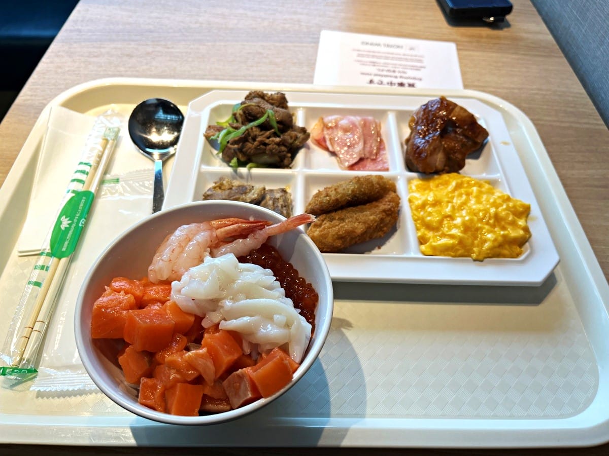 北海道旭川住宿 Hotel Wing International Asahikawa | 旭川站前永安國際飯店早餐 | 早餐就吃豪華海鮮蓋飯 - 第37張圖 北海道旭川住宿 Hotel Wing International Asahikawa | 旭川站前永安國際飯店早餐 | 早餐就吃豪華海鮮蓋飯