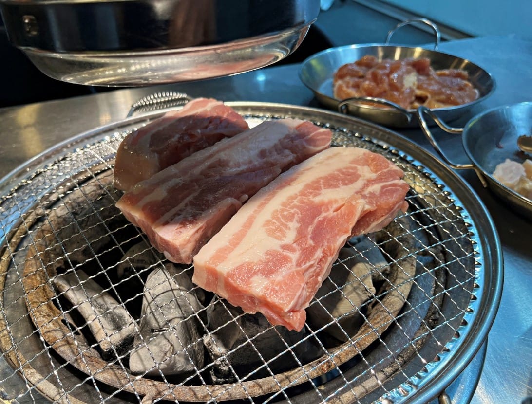 首爾燒肉吃到飽 | 花露山會 雲西站店 | 400台幣韓式燒肉吃到飽 | 仁川機場雲西站 | 首爾仁川轉機飯店推薦 - 第13張圖 首爾燒肉吃到飽 | 花露山會 雲西站店 | 400台幣韓式燒肉吃到飽 | 仁川機場雲西站 | 首爾仁川轉機飯店推薦