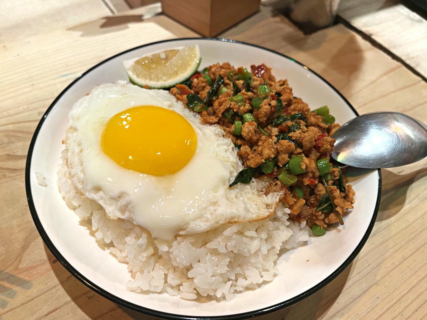 山壹旗魚食製所 | 70年的旗魚製品老店文清新樣貌 | 周末才吃得到 | 鹽埕第一公有市場 - 第15張圖 山壹旗魚食製所 | 70年的旗魚製品老店文清新樣貌 | 周末才吃得到 | 鹽埕第一公有市場