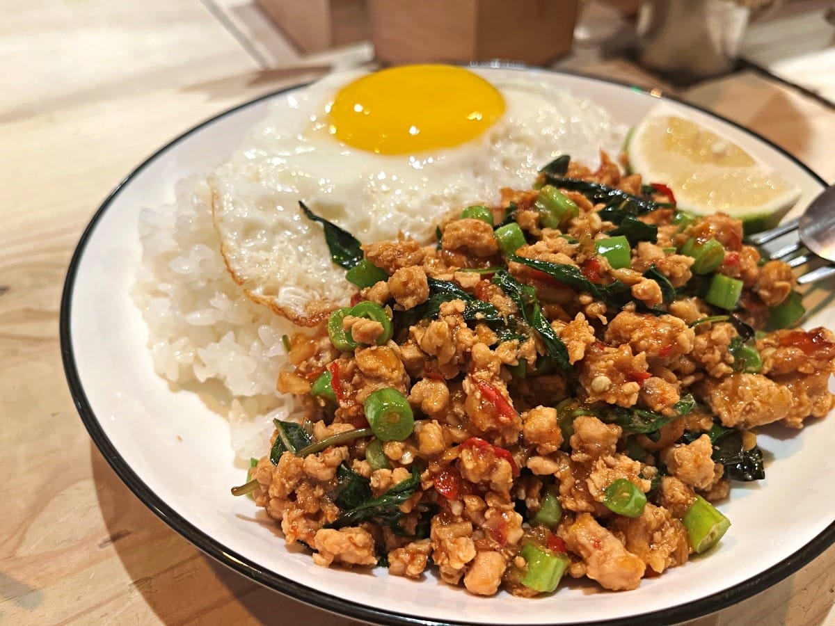 山壹旗魚食製所 | 70年的旗魚製品老店文清新樣貌 | 周末才吃得到 | 鹽埕第一公有市場 - 第14張圖 山壹旗魚食製所 | 70年的旗魚製品老店文清新樣貌 | 周末才吃得到 | 鹽埕第一公有市場