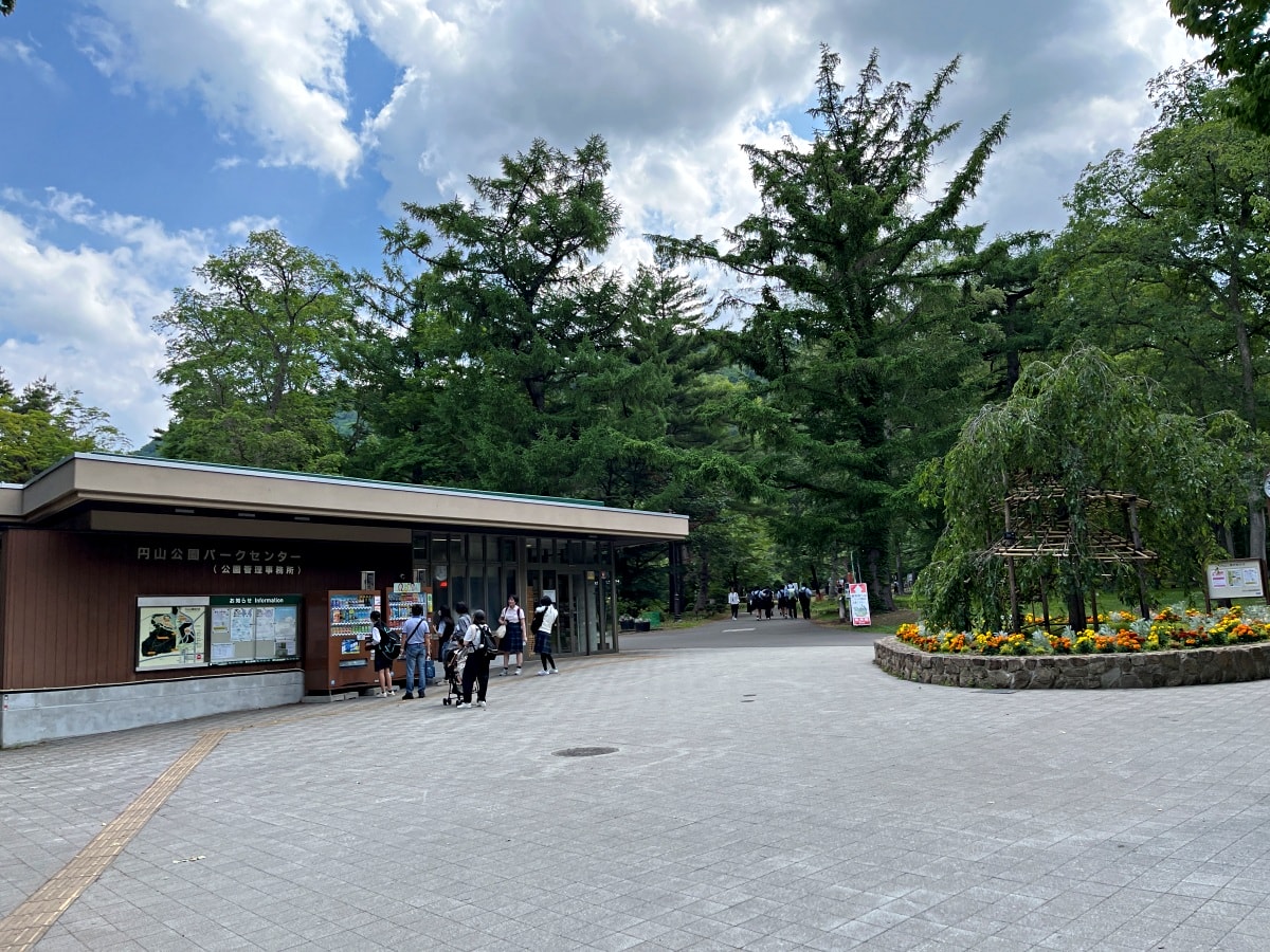 札幌市圓山動物園 – 札幌市區交通方便環境好票價便宜 | 還有北極熊北海道棕熊