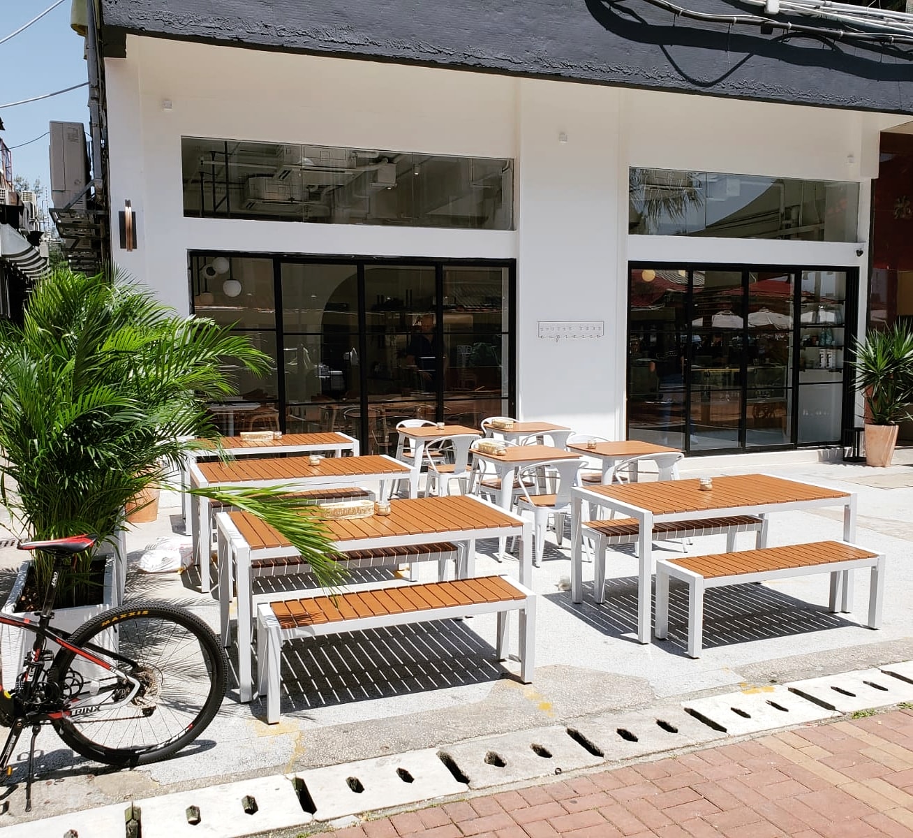 Little Cove Espresso Sai Kung – 香港澳洲式純白系早午餐 | 海邊小鎮型體驗 - 第4張圖 Little Cove Espresso Sai Kung – 香港澳洲式純白系早午餐 | 海邊小鎮型體驗