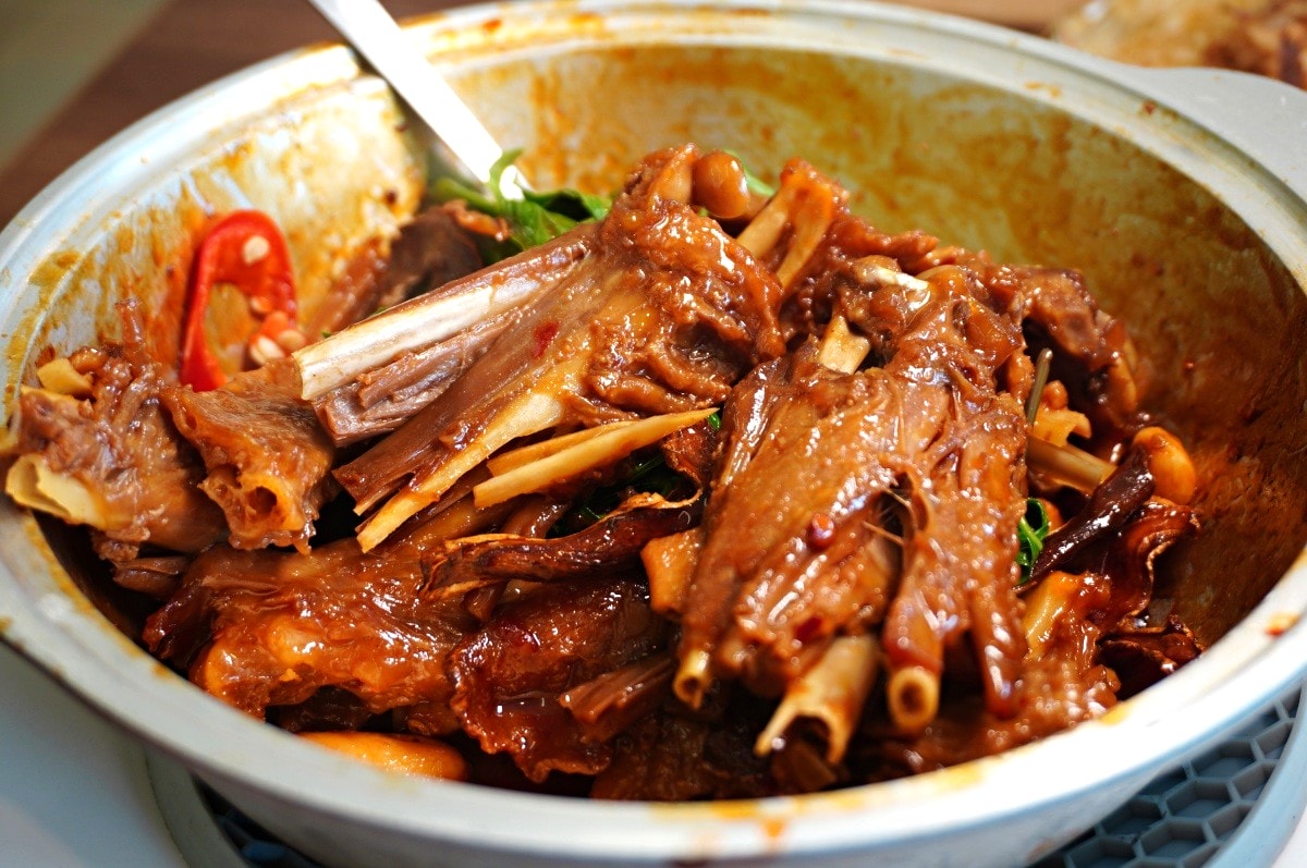 蔥蔥鵝 屏東枋山店 | 復古風新潮鵝肉店 | 套餐鵝骨湯+鵝油飯無限享用 | 屏東必吃餐廳