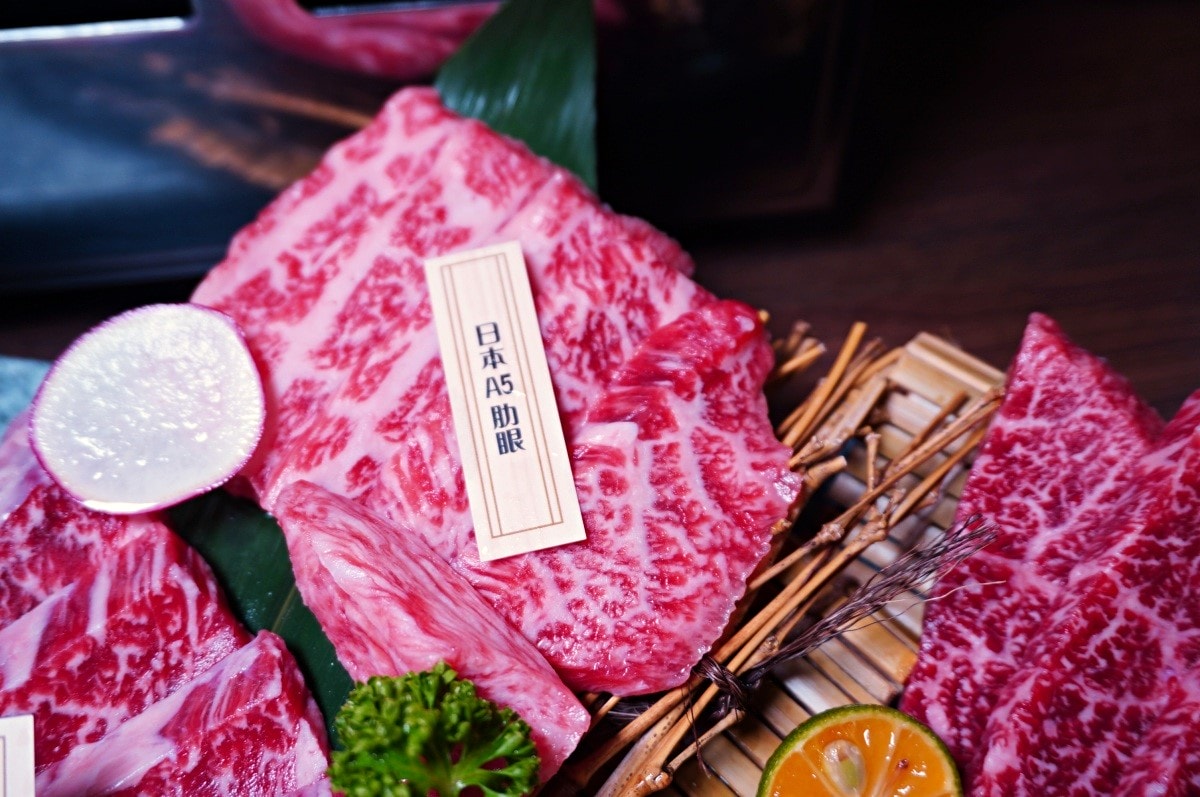 鐵人燒肉 | 左營凹子底日系烤爐獨食燒肉 | 超值A5和牛個人套餐 | 左營燒肉推薦