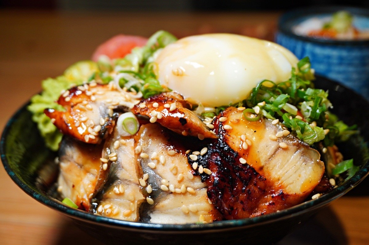 森川丼丼 楠梓總店 | 浮誇握壽司列車 | 月見鰻魚飯新上市 | 楠梓餐廳推薦 | 森川丼丼菜單