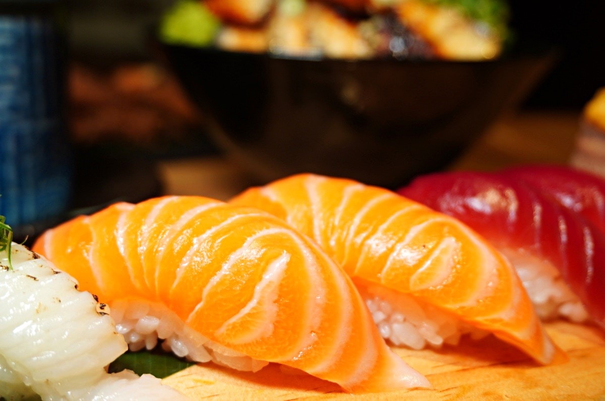 森川丼丼 楠梓總店 | 浮誇握壽司列車 | 月見鰻魚飯新上市 | 楠梓餐廳推薦 | 森川丼丼菜單