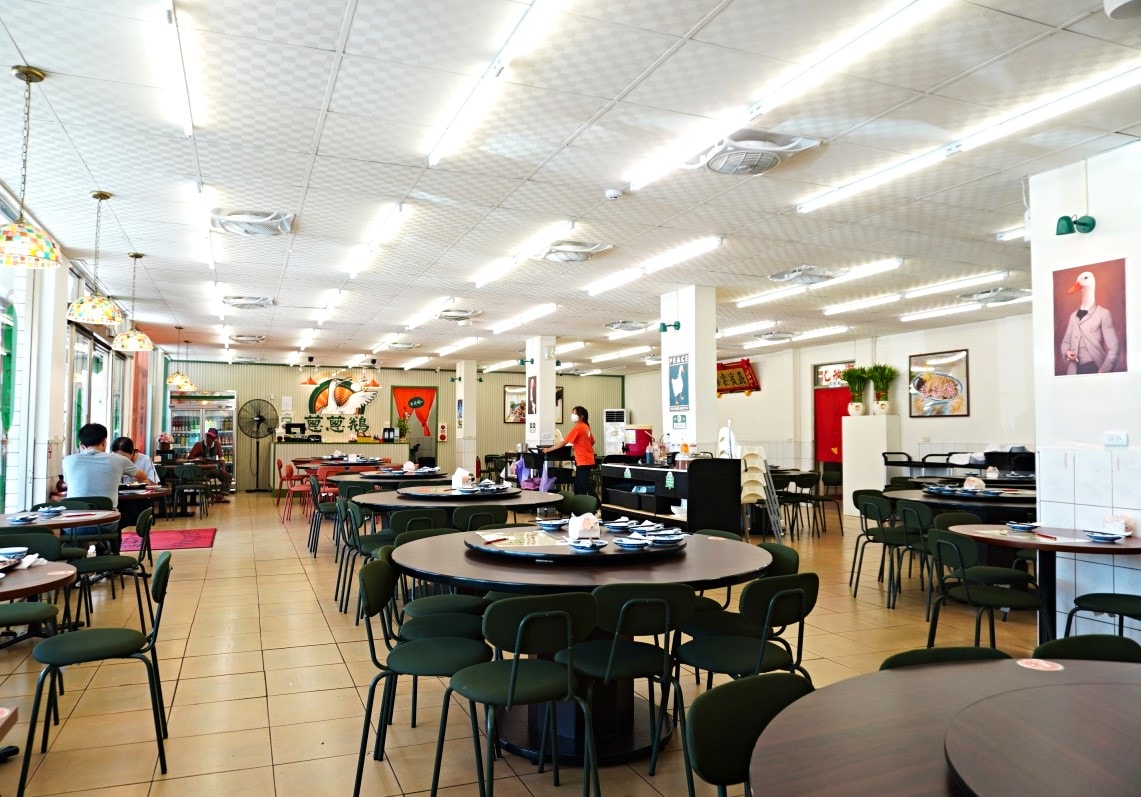 蔥蔥鵝 屏東枋山店 | 復古風新潮鵝肉店 | 套餐鵝骨湯+鵝油飯無限享用 | 屏東必吃餐廳