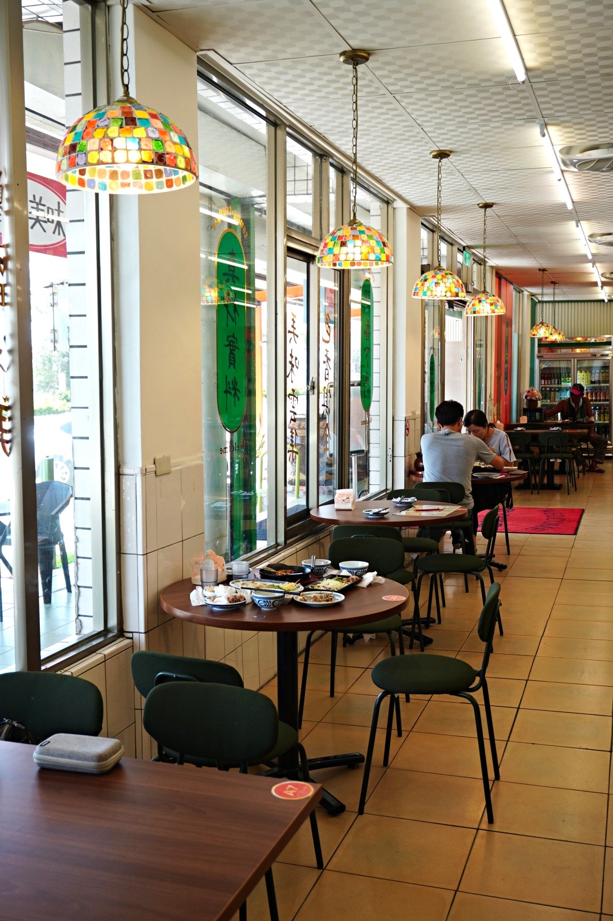 蔥蔥鵝 屏東枋山店 | 復古風新潮鵝肉店 | 套餐鵝骨湯+鵝油飯無限享用 | 屏東必吃餐廳