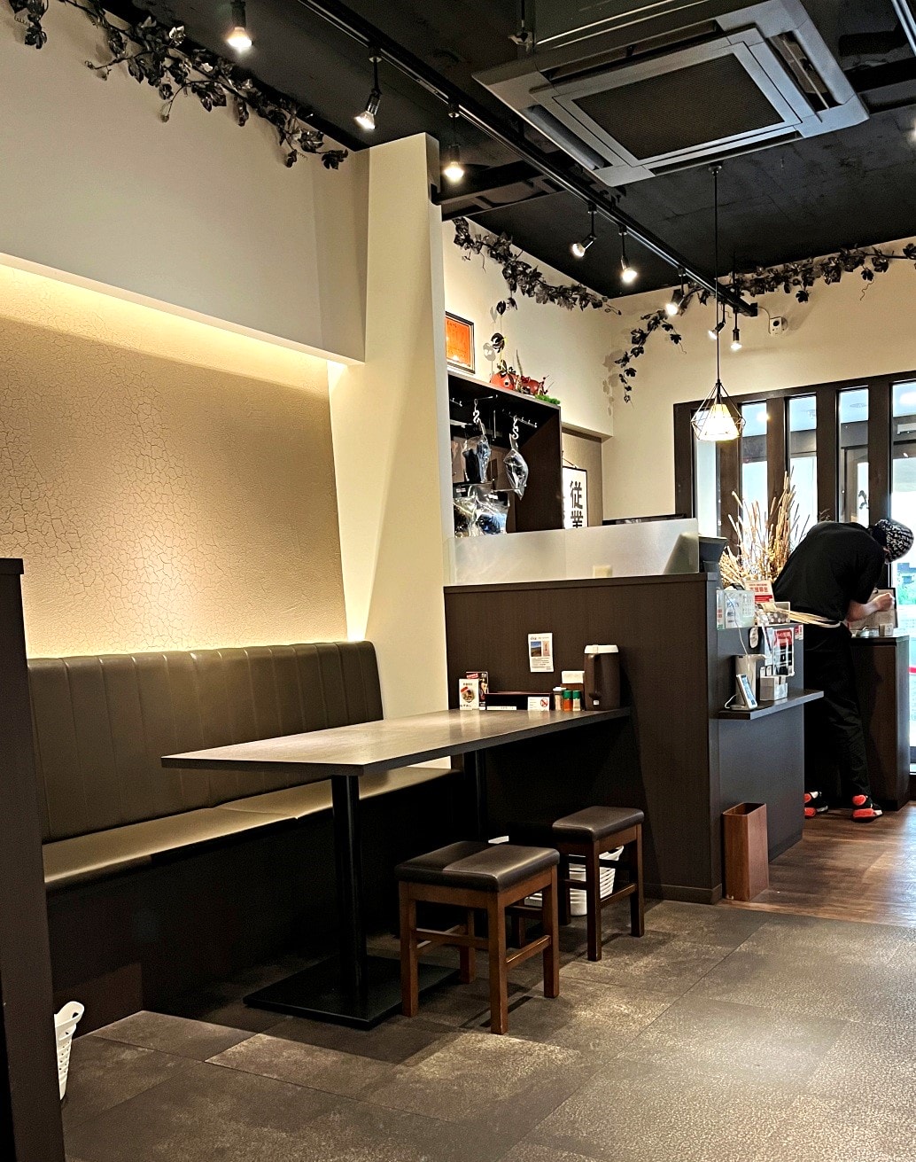 旭川 山頭火拉麵本店|入口即化豚叉燒濃厚湯頭 | 旭川美食 - 第5張圖 旭川 山頭火拉麵本店|入口即化豚叉燒濃厚湯頭 | 旭川美食