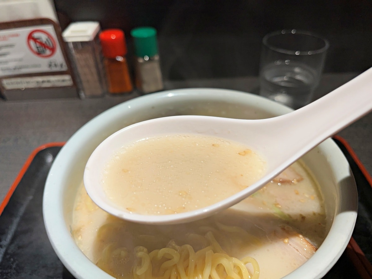 旭川 山頭火拉麵本店|入口即化豚叉燒濃厚湯頭 | 旭川美食 - 第12張圖 旭川 山頭火拉麵本店|入口即化豚叉燒濃厚湯頭 | 旭川美食