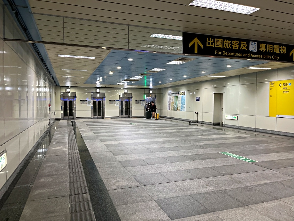 香港快運 高雄-香港 HK EXPRESS UO131 | 高雄飛香港最便宜的選擇 | 香港快運國泰集團 - 第2張圖 香港快運 高雄-香港 HK EXPRESS UO131 | 高雄飛香港最便宜的選擇 | 香港快運國泰集團
