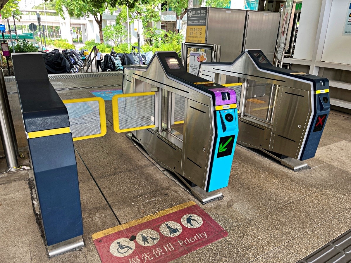 港鐵東鐵線 – 成功的捷運化百年鐵路 | 最多 2.7 分鐘一班車 | 香港島市中心直達深圳羅湖關口 - 第2張圖 港鐵東鐵線 – 成功的捷運化百年鐵路 | 最多 2.7 分鐘一班車 | 香港島市中心直達深圳羅湖關口