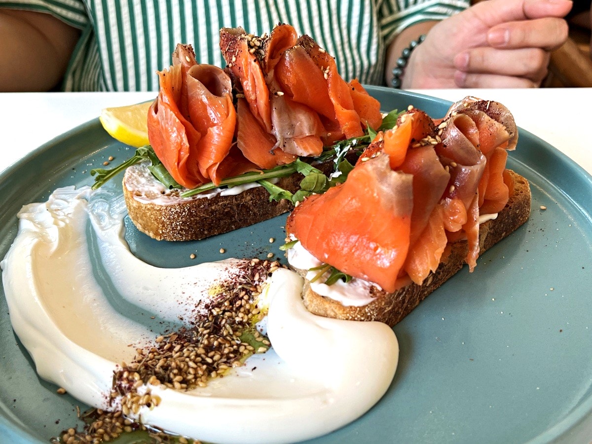 Little Cove Espresso Sai Kung – 香港澳洲式純白系早午餐 | 海邊小鎮型體驗 - 第14張圖 Little Cove Espresso Sai Kung – 香港澳洲式純白系早午餐 | 海邊小鎮型體驗