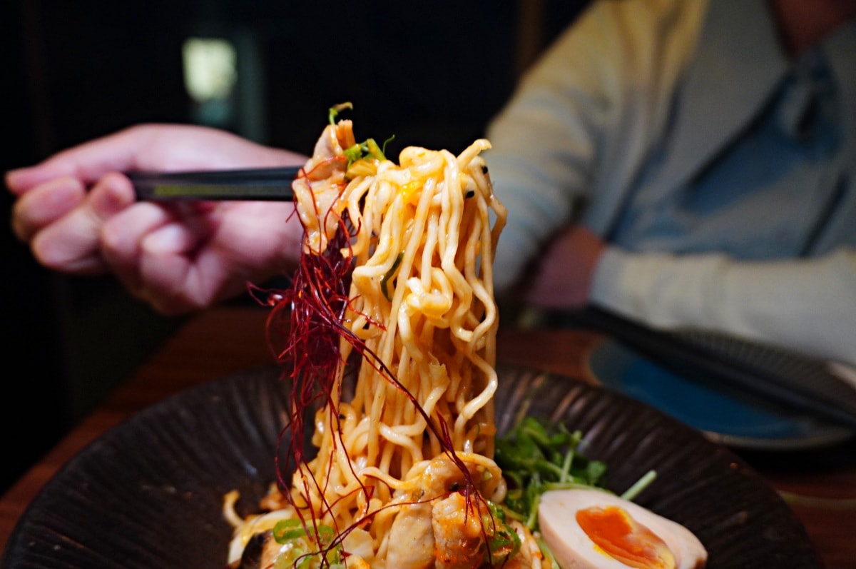 酒桃Sake Momo – 主打清酒的日式餐酒館 | 低調卻很讓人驚豔的料理 | 台北Sake Bar - 第33張圖 酒桃Sake Momo – 主打清酒的日式餐酒館 | 低調卻很讓人驚豔的料理 | 台北Sake Bar
