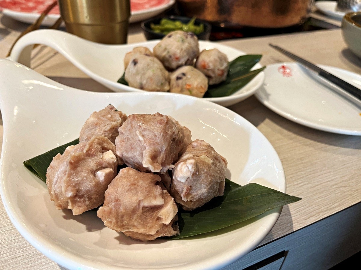 老四川巴蜀麻辣燙 高雄新中山店 | 環境大升級 | 小菜 x 鴨血豆腐 x 飲料無限享用 | 老四川必吃