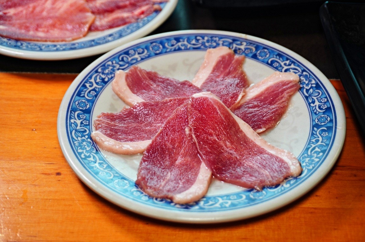 胖肚肚燒肉 基隆店 | 高空景觀炭火燒肉吃到飽 | 基隆餐廳推薦