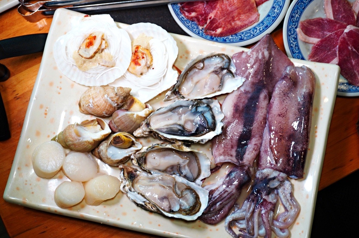 胖肚肚燒肉 基隆店 | 高空景觀炭火燒肉吃到飽 | 基隆餐廳推薦