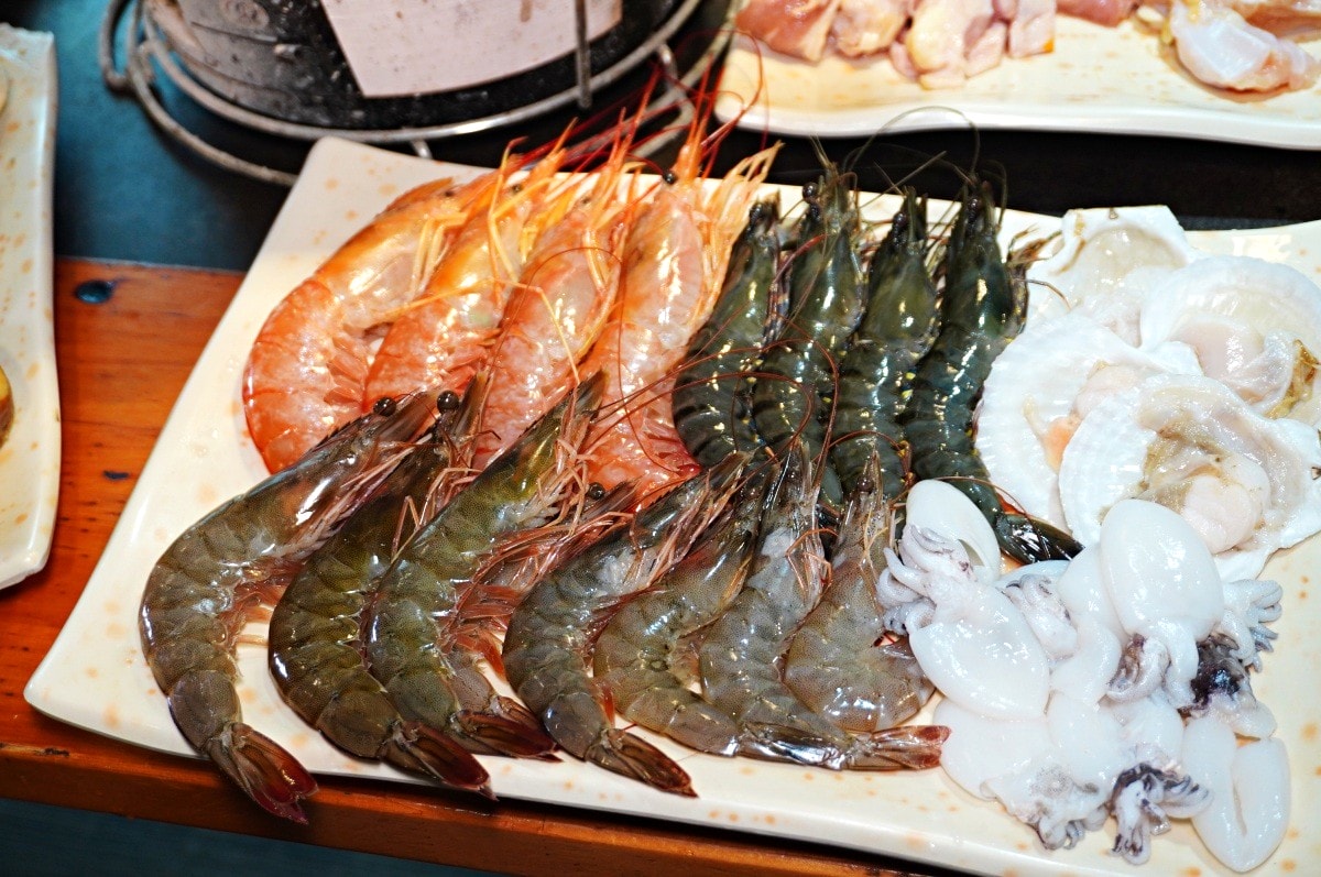 胖肚肚燒肉 基隆店 | 高空景觀炭火燒肉吃到飽 | 基隆餐廳推薦