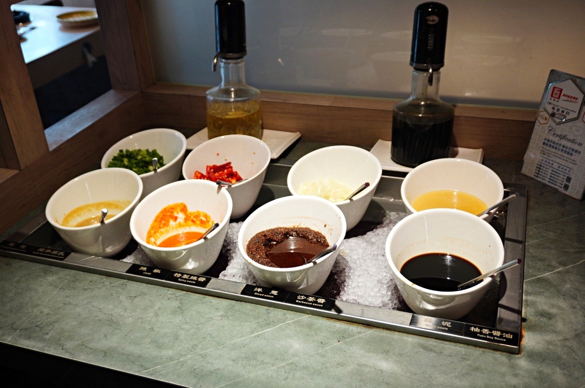 八石什鍋 嘉義店 | 超過30種食材自助吧無限享用 | 食補鍋底冬天必備