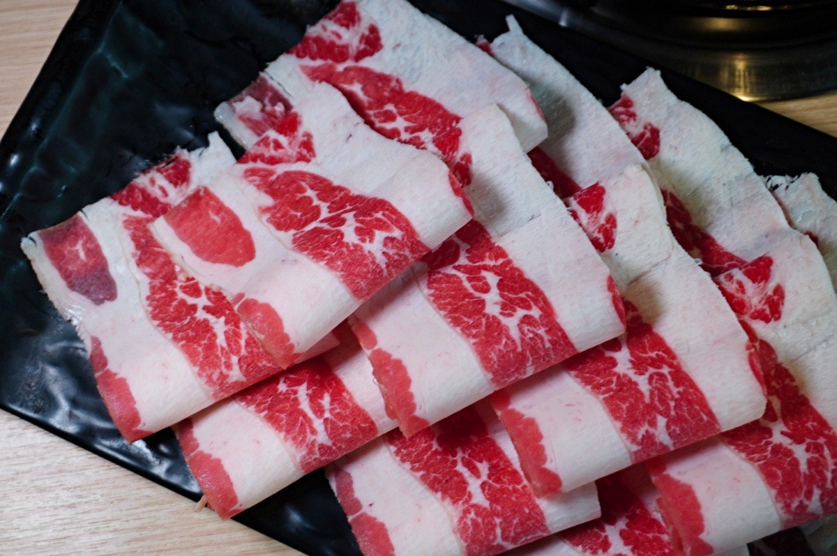 八石什鍋 嘉義店 | 超過30種食材自助吧無限享用 | 食補鍋底冬天必備