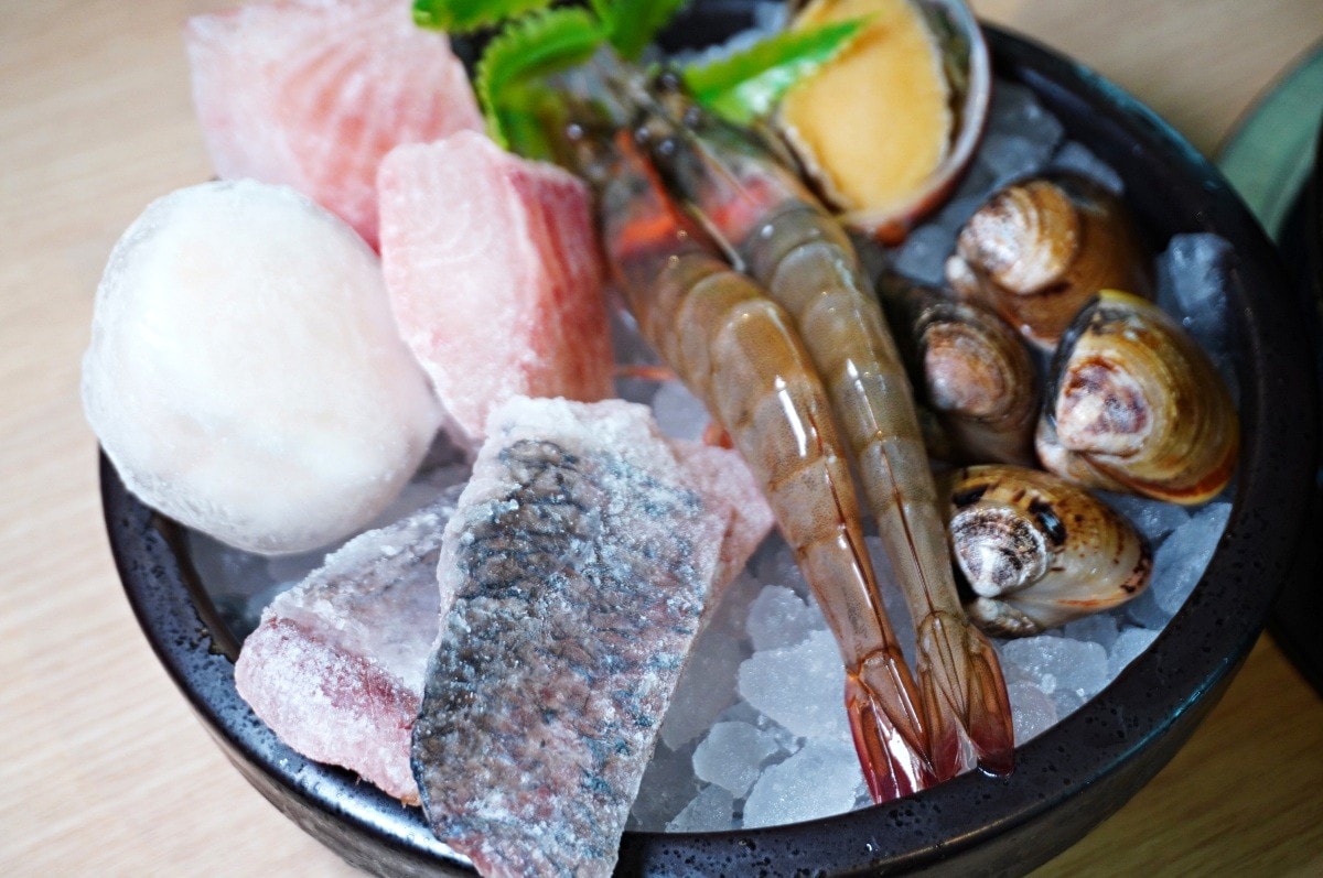 八石什鍋 嘉義店 | 超過30種食材自助吧無限享用 | 食補鍋底冬天必備