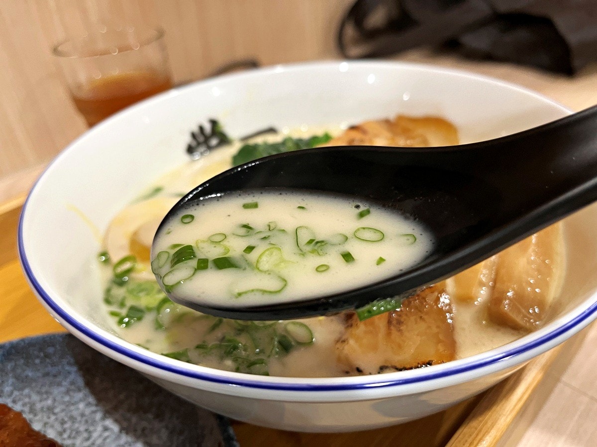 榮一拉麵 高雄文化中心店 | 雞白湯系拉麵專賣 | 高雄拉麵推薦 - 第11張圖 榮一拉麵 高雄文化中心店 | 雞白湯系拉麵專賣 | 高雄拉麵推薦