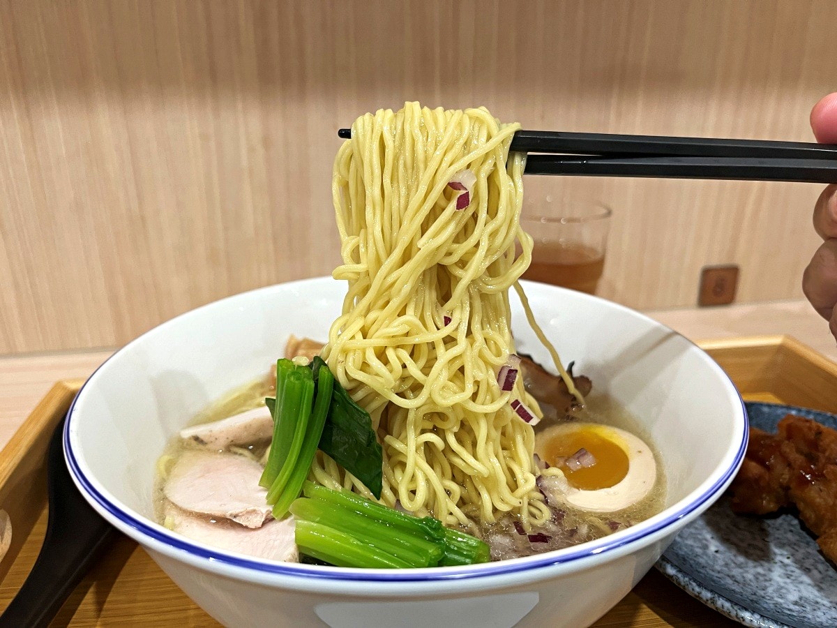 榮一拉麵 高雄文化中心店 | 雞白湯系拉麵專賣 | 高雄拉麵推薦 - 第16張圖 榮一拉麵 高雄文化中心店 | 雞白湯系拉麵專賣 | 高雄拉麵推薦