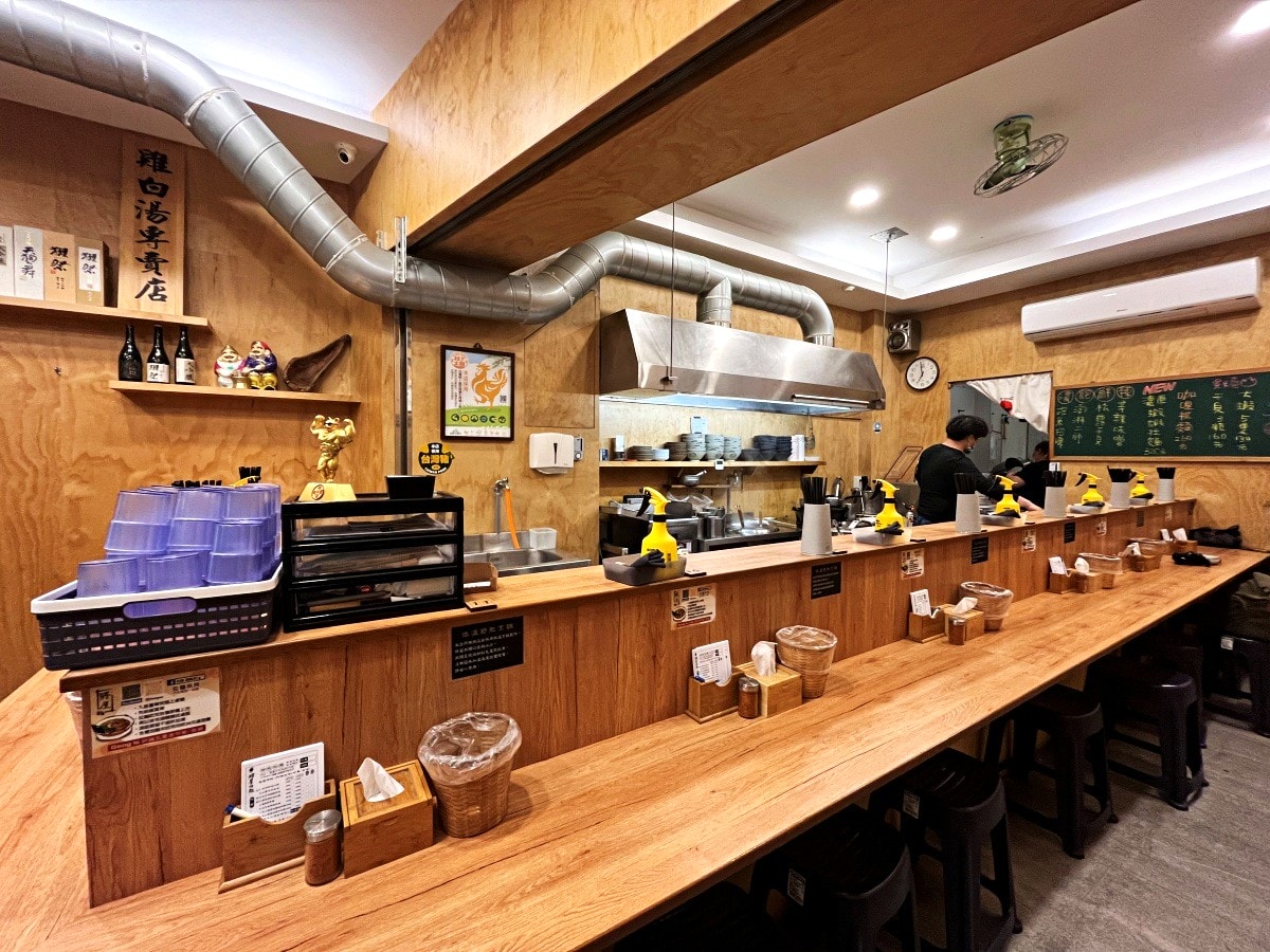 文化路夜市拉麵控的口袋名單,你吃過將屋拉麵了沒? 嘉義店濃厚泡系雞白湯專賣 | 濃厚蝦蝦拉麵新上市 - 第4張圖 文化路夜市拉麵控的口袋名單,你吃過將屋拉麵了沒? 嘉義店濃厚泡系雞白湯專賣 | 濃厚蝦蝦拉麵新上市